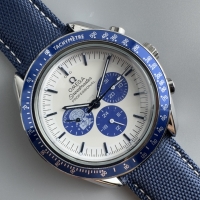 Replica Omega Speedmaster Snoopy (300301CH)